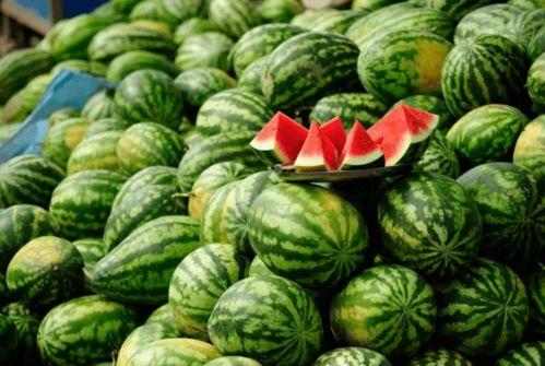 大城网红吃瓜事件真相是真的吗,真相揭秘，还原事件始末